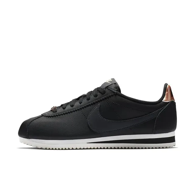Nike Cortez Tênis Lifestyle Pretos e Ouro Rosa 21