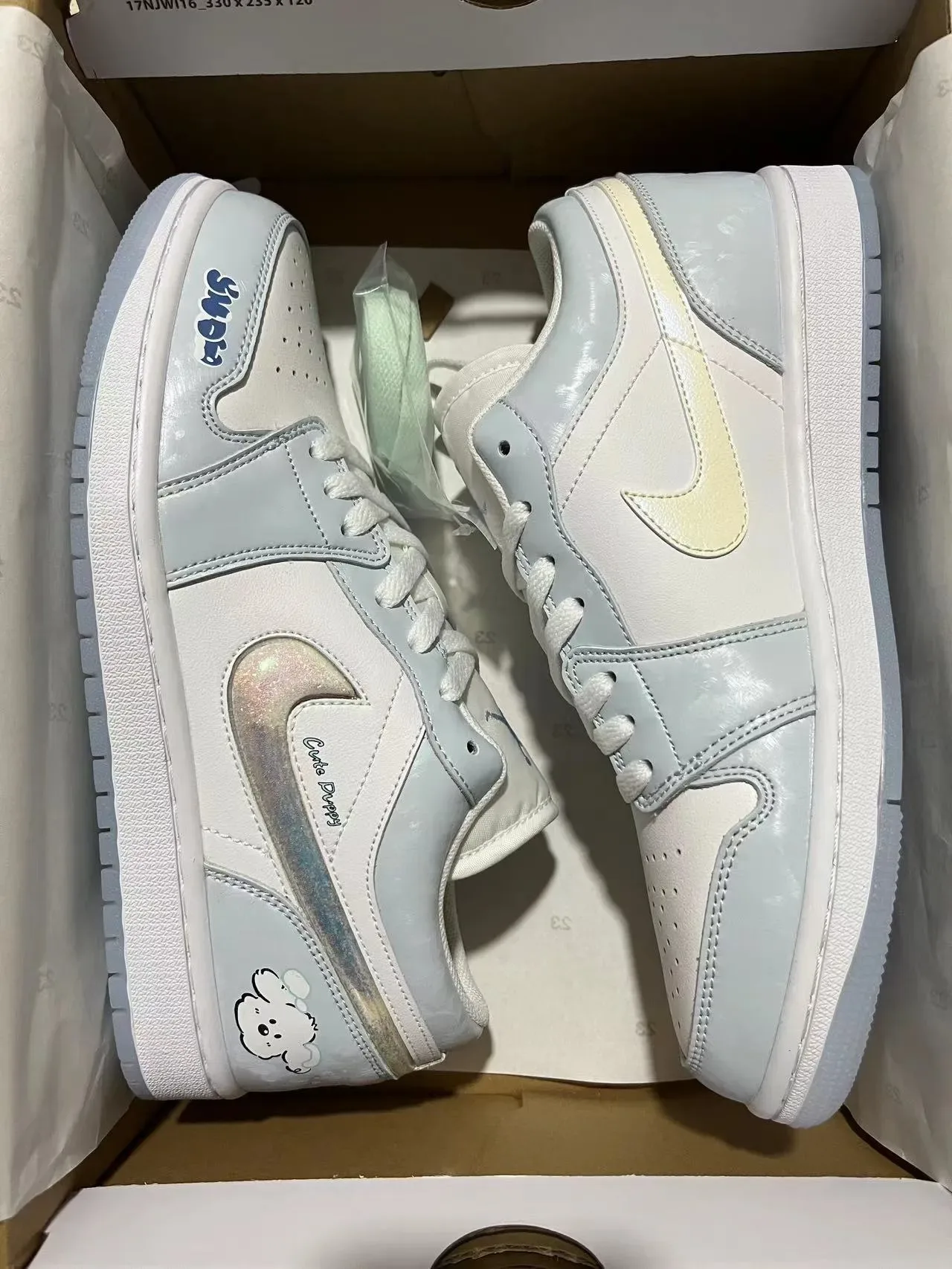 Nike Dunk Low 可爱小狗 浅灰生活方式运动鞋 11