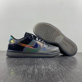 Nike Dunk Low هولوغرافيك أسود سنيكرز لايف ستايل