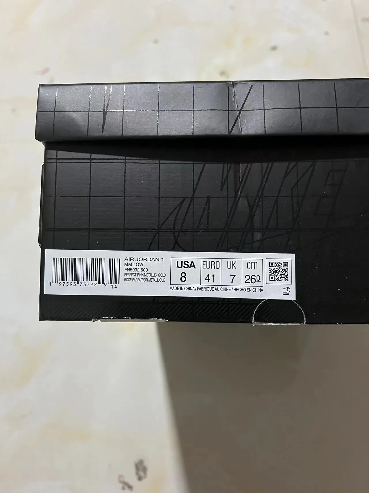 Nike Dunk Low 粉金金属生活方式运动鞋 10