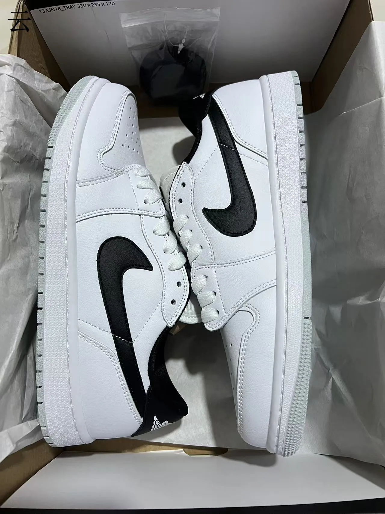 Nike Dunk Low White Black Lifestyle Sneakers 9