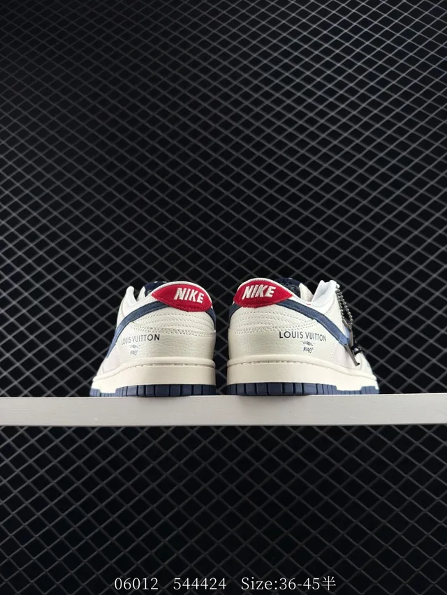 Nike Dunk SB Low Beige Navy Chaussures de Skateboard Co-Branded 5