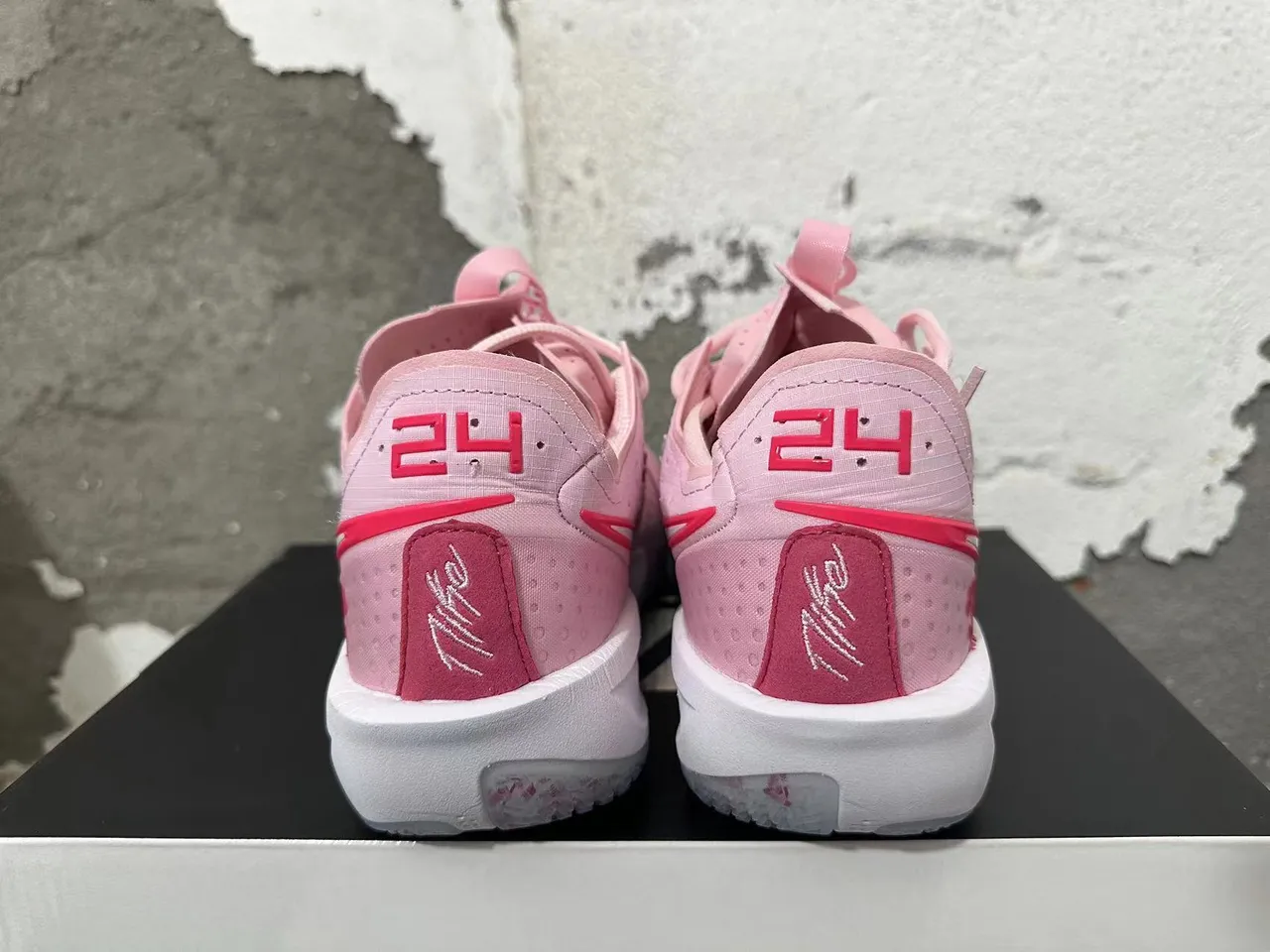 Nike G.T. Cut पिंक फ्लोरल प्रिंट बास्केटबॉल जूते 2