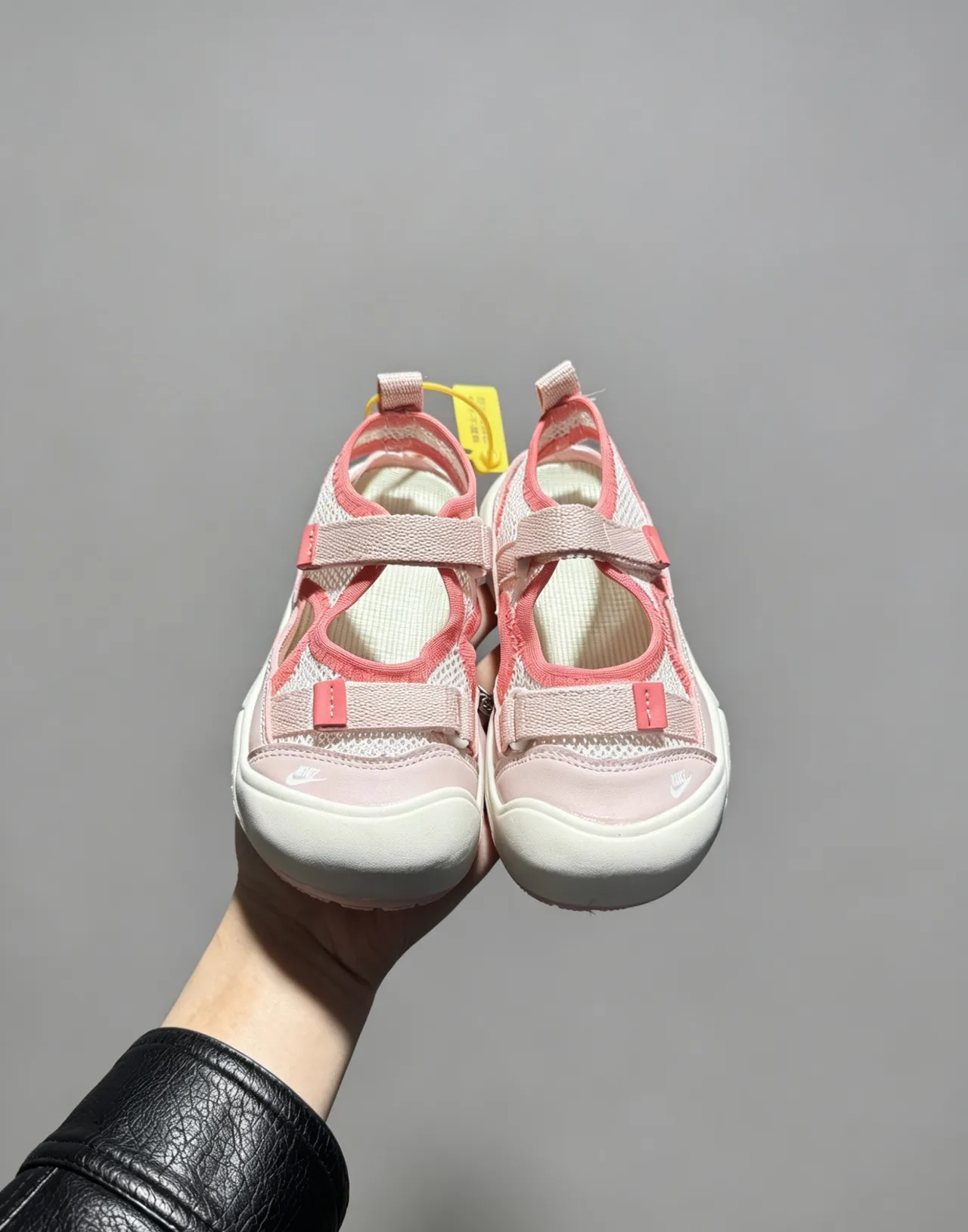 Nike Gray Black Open-Toe Multi-Strap Casual Sandals 18