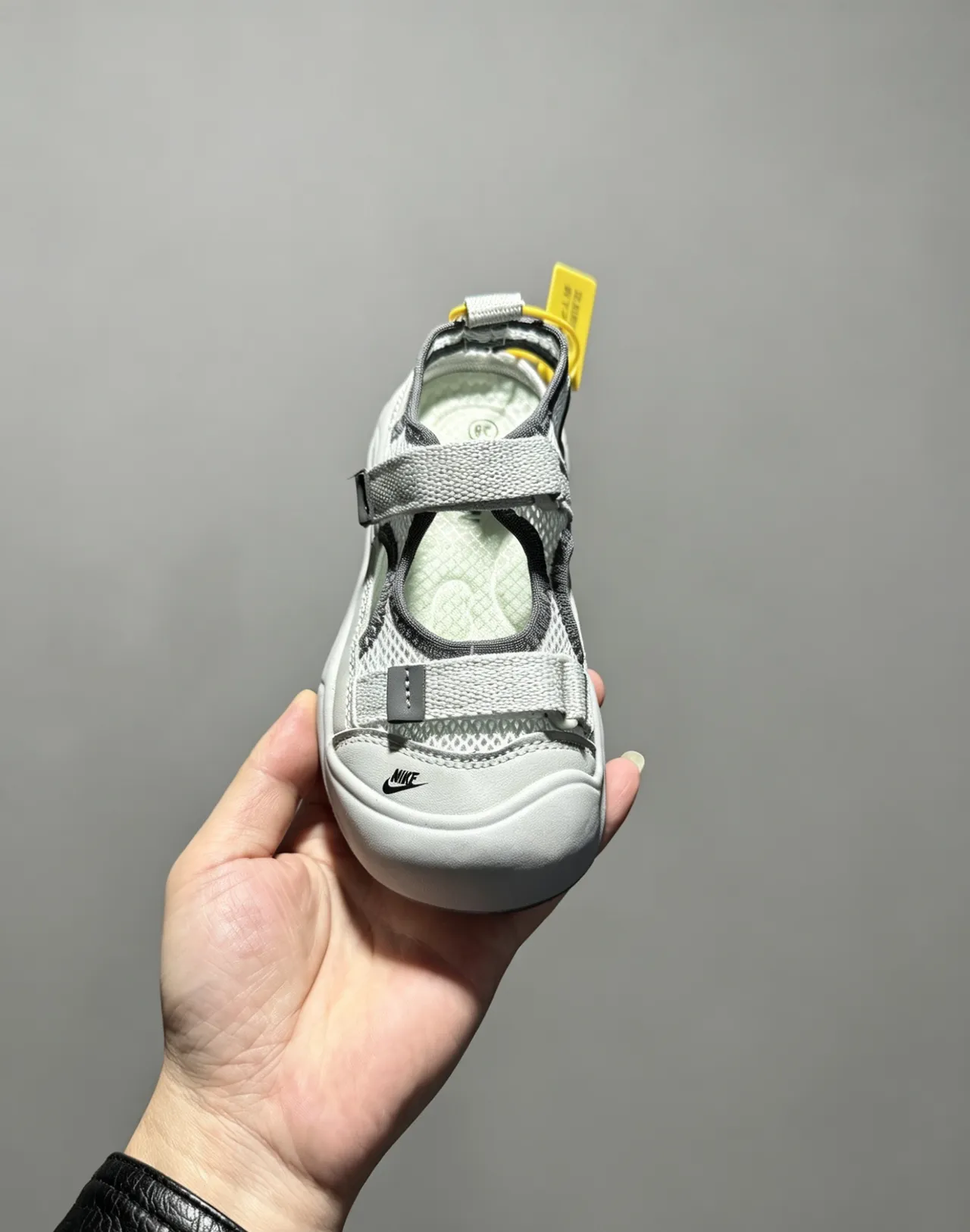 Nike Gray Black Open-Toe Multi-Strap Casual Sandals 22