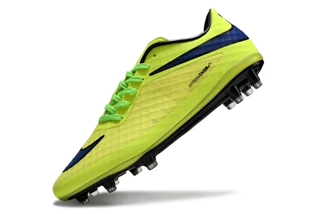 Nike Hypervenom Sapatos de futebol para terreno firme 3