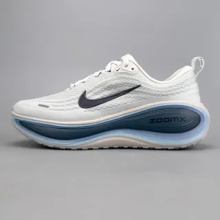 Nike Invincible Run أحذية الجري أبيض نافي مع upper من knit المهندس وسط القدم موجي متعدد الطبقات