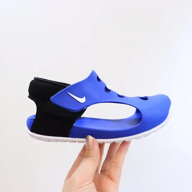 Nike Kids Kawa-style sandalias casual rosa y negro 14