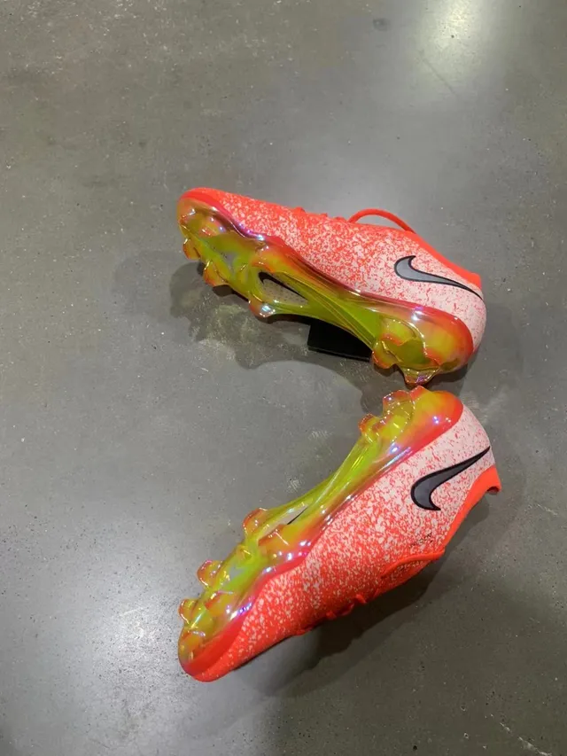 Nike Mercurial Vapor Sapatos de Futebol para terreno firme 4