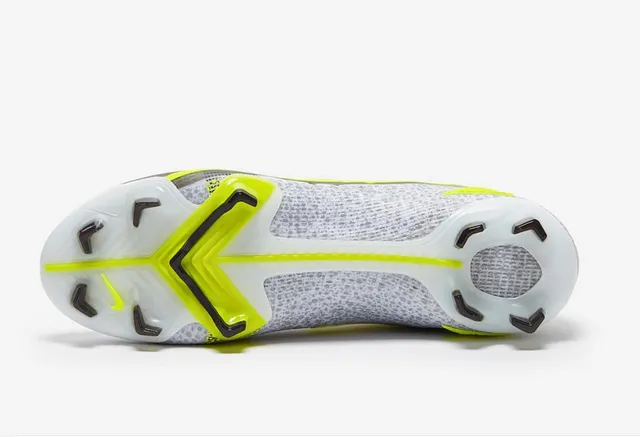 Nike Mercurial Vapor White Volt Firm-Ground Sapatos de futebol 4