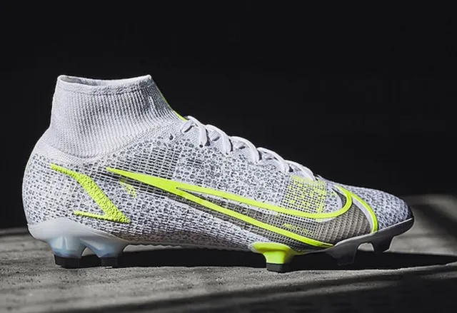 Nike Mercurial Vapor White Volt Firm-Ground Sapatos de futebol 7