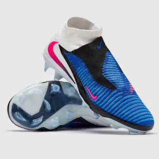 Nike Phantom GT Bleu Noir Tige Chaussette Tricotée Texture Côtelée Terrain Ferme Chaussures de Football