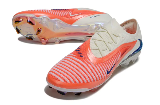 Nike Phantom GT Tênis de futebol laranja bege com upper de malha low-cut, Swoosh iridescente holográfico para terreno firme 5
