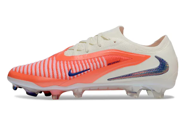Nike Phantom GT Tênis de futebol laranja bege com upper de malha low-cut, Swoosh iridescente holográfico para terreno firme 8