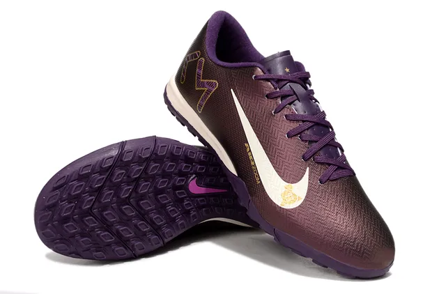 Nike بنفسجي ذهبي منخفض القطع أعلى منسوج رباط لامتماثل عشب اصطناعي 4