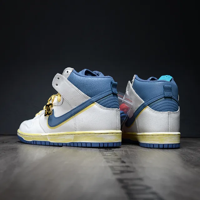 Nike SB Dunk High Lost at Sea Skateboard Shoes 3