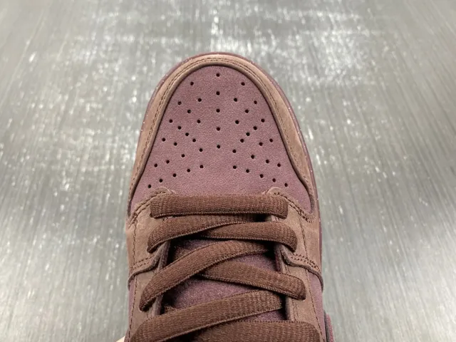 Nike SB Dunk Low বার্গান্ডি সুয়েড স্কেটবোর্ড জুতো 10
