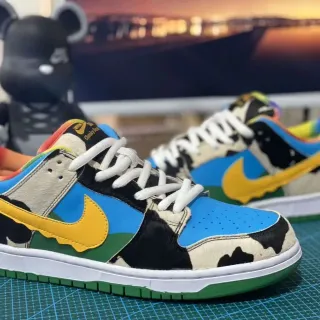 Nike SB Dunk Low Cow Print Rainbow Skateboard Shoes