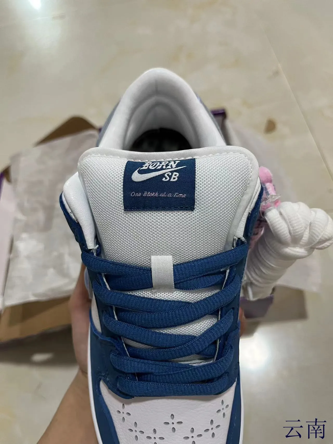 Nike SB Dunk Low Navy White Iridescent Swoosh स्केटबोर्ड जूते 4