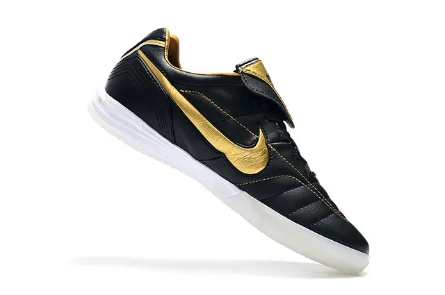 Nike Tiempo Legend White Gold Quilted Leather Upper Metallic Swoosh Indoor Soccer Shoes 13