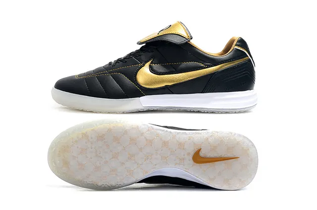 Nike Tiempo Legend White Gold Quilted Leather Upper Metallic Swoosh Indoor Soccer Shoes 20