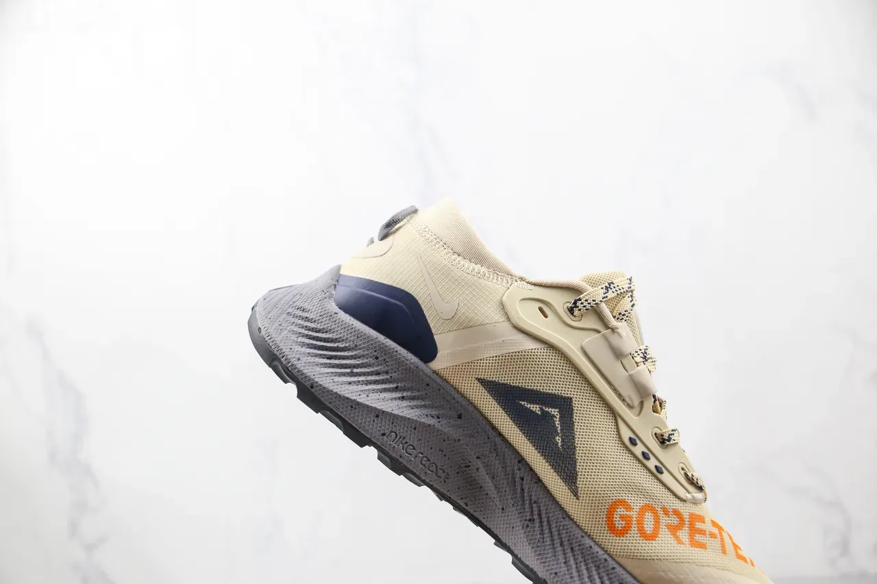 Nike Trail GORE-TEX 米色橙色灰色跑鞋 5