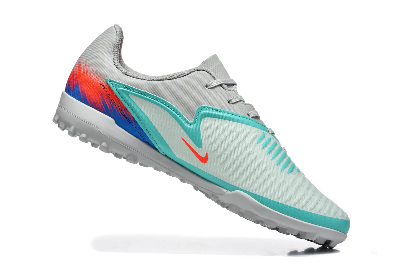 Nike United 002 Turf Soccer Shoes 3