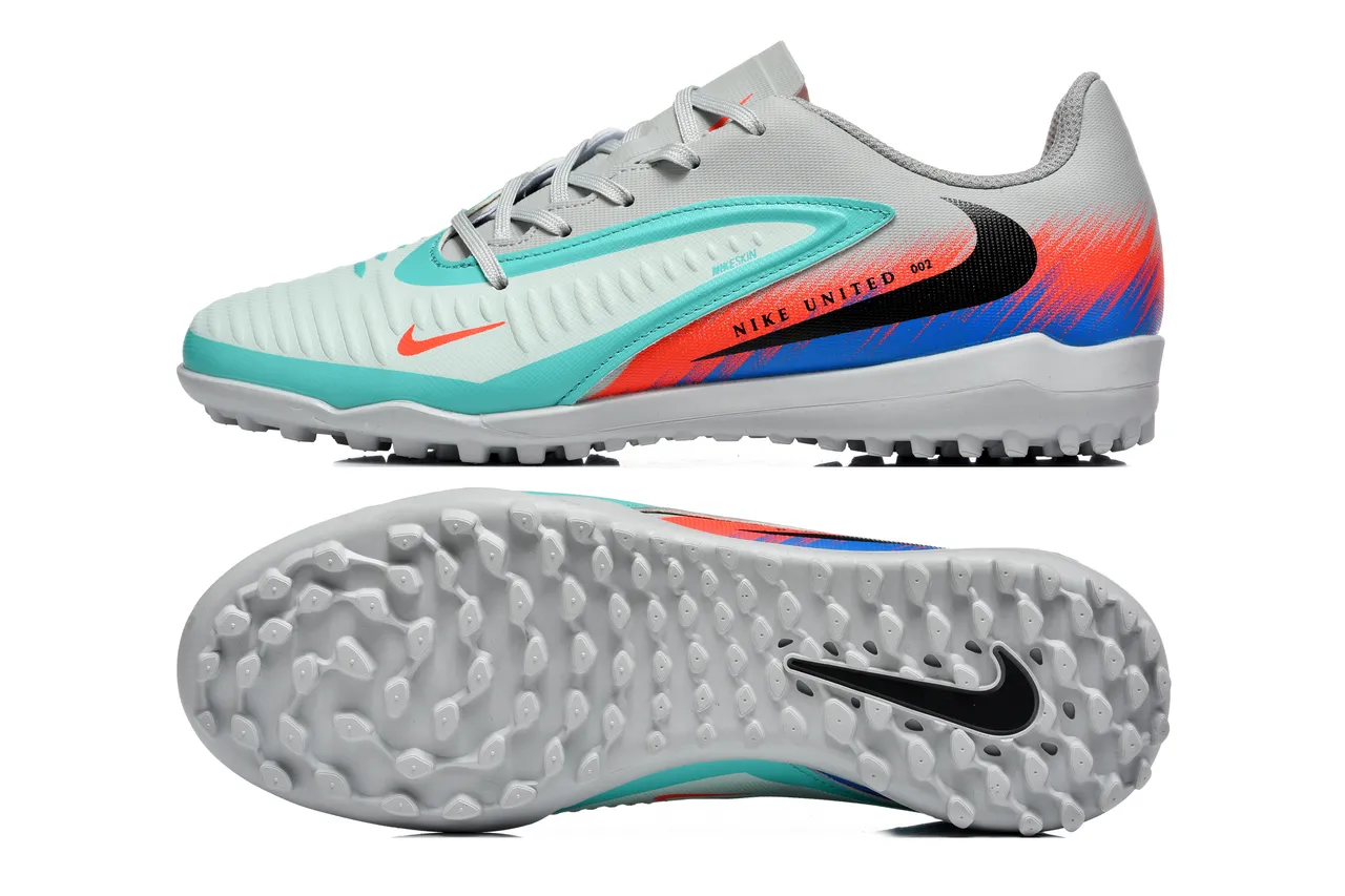 Nike United 002 Turf Soccer Shoes 9