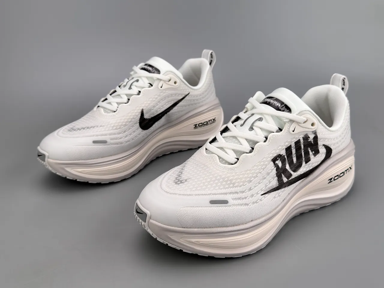 Nike White Black Engineered Mesh Upper Bold Graphic Side Panel Running Shoes 5