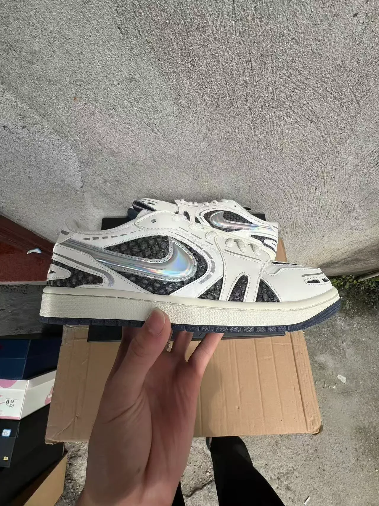 Sneakers Nike Blanc Noir Couches Synthétiques Iridescentes Swoosh 7