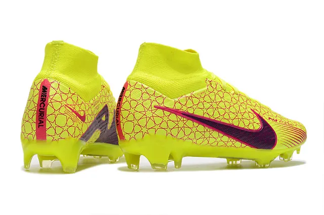 Nike Zapatillas de fútbol con empeine alto con ajuste de calcetín, suela metálica de placa y superficie de firme 22