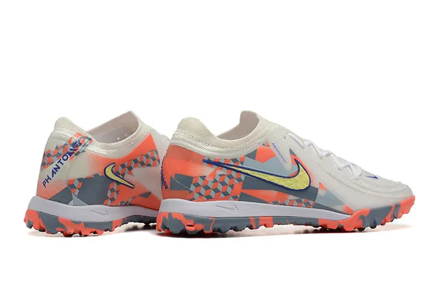 Nike White Orange Low-Cut Synthetic Upper Geometric Overlay Pattern Turf Soccer Shoes 2