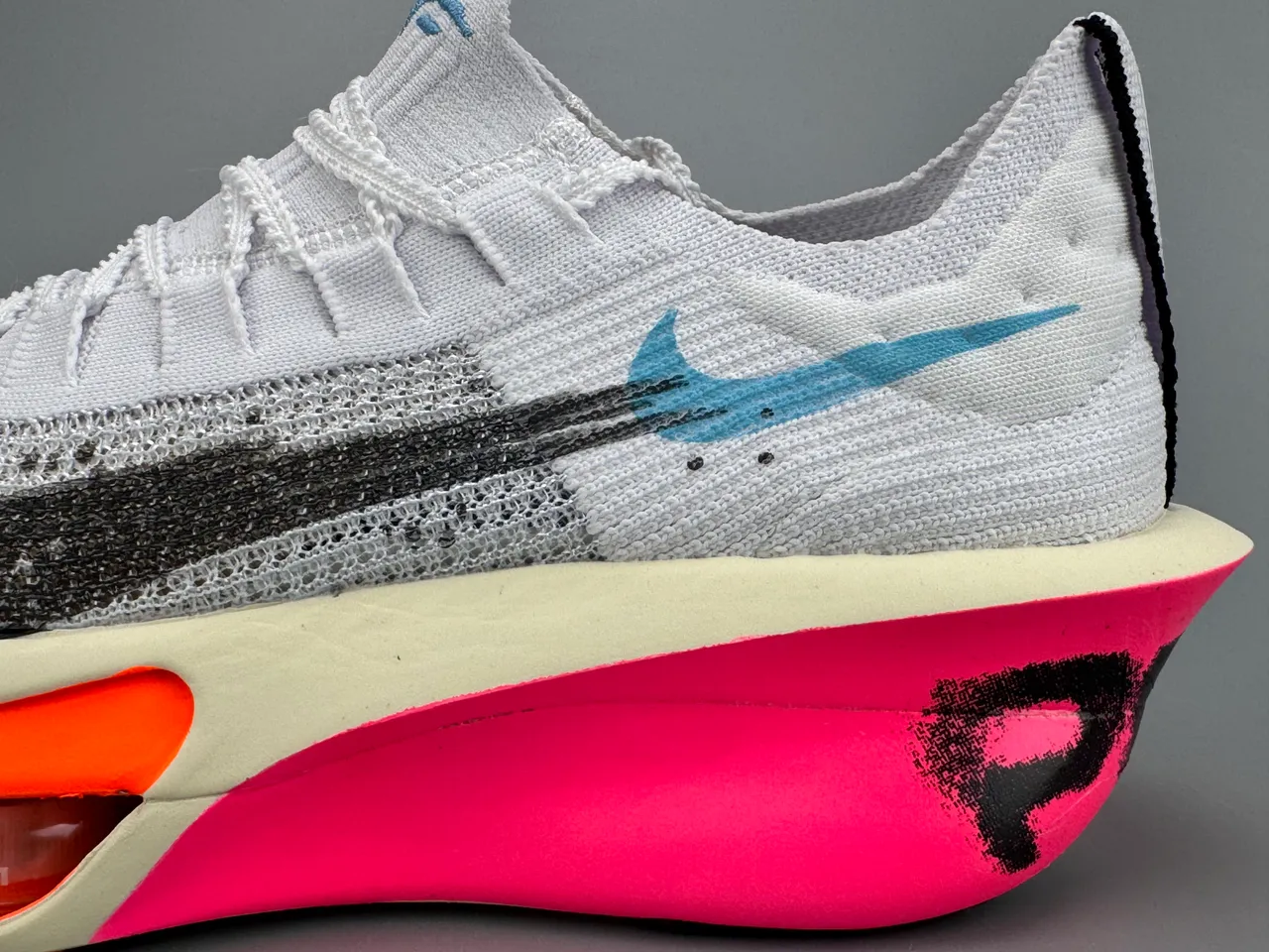 Nike chaussures de course blanc rose avec tige en maille Air Zoom Forefoot Unit 3