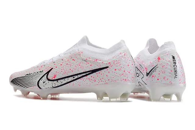 Nike Sapatos de Futebol com Sola de Campo Firme, Parte Superior em Malha, Estampa Salpicada Branco e Rosa 4