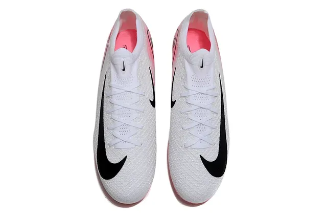 Nike White Pink Low-Cut Knit Upper Molded FG Studs Firm-Ground Soccer Shoes 2