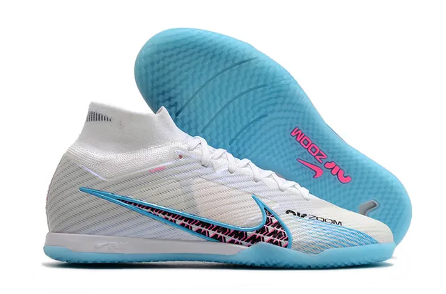 Nike zapatillas de fútbol indoor con cuello alto Flyknit en blanco y morado 10
