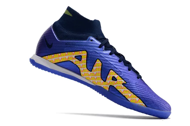Nike zapatillas de fútbol indoor con cuello alto Flyknit en blanco y morado 16