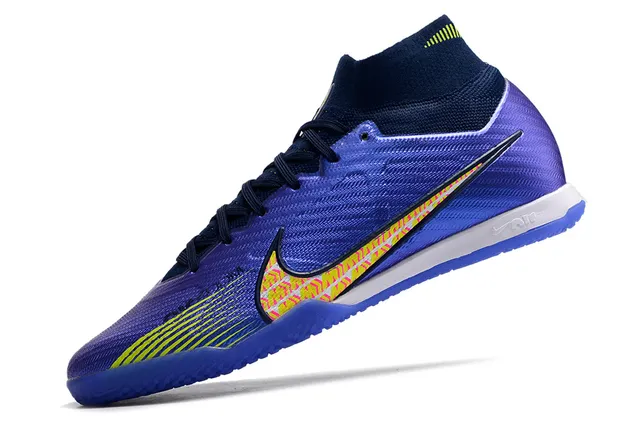 Nike zapatillas de fútbol indoor con cuello alto Flyknit en blanco y morado 17