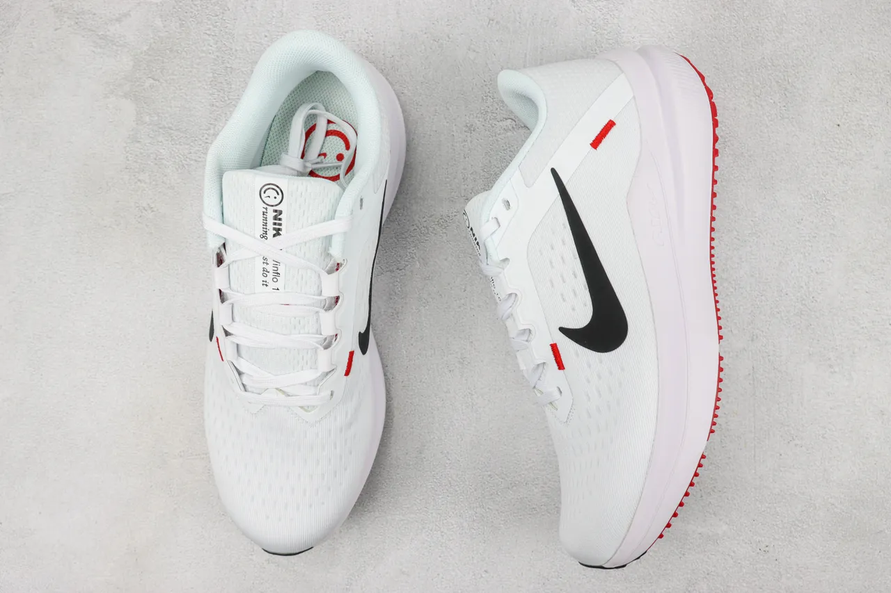 Tênis de corrida Nike branco vermelho com upper de malha engineered, branding Swoosh preto 3