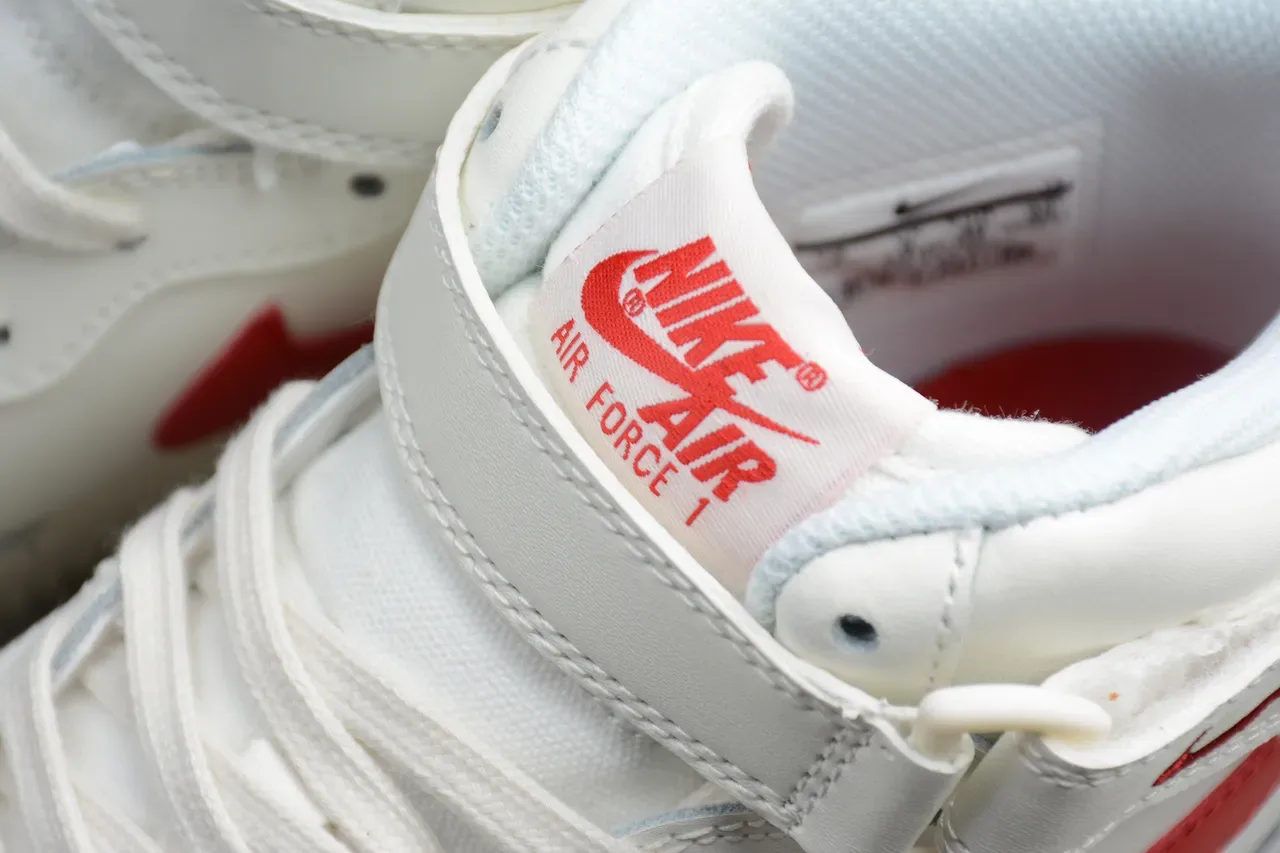 Nike Tênis Lifestyle Branco e Vermelho de Cano Alto com Tira no Tornozelo 10