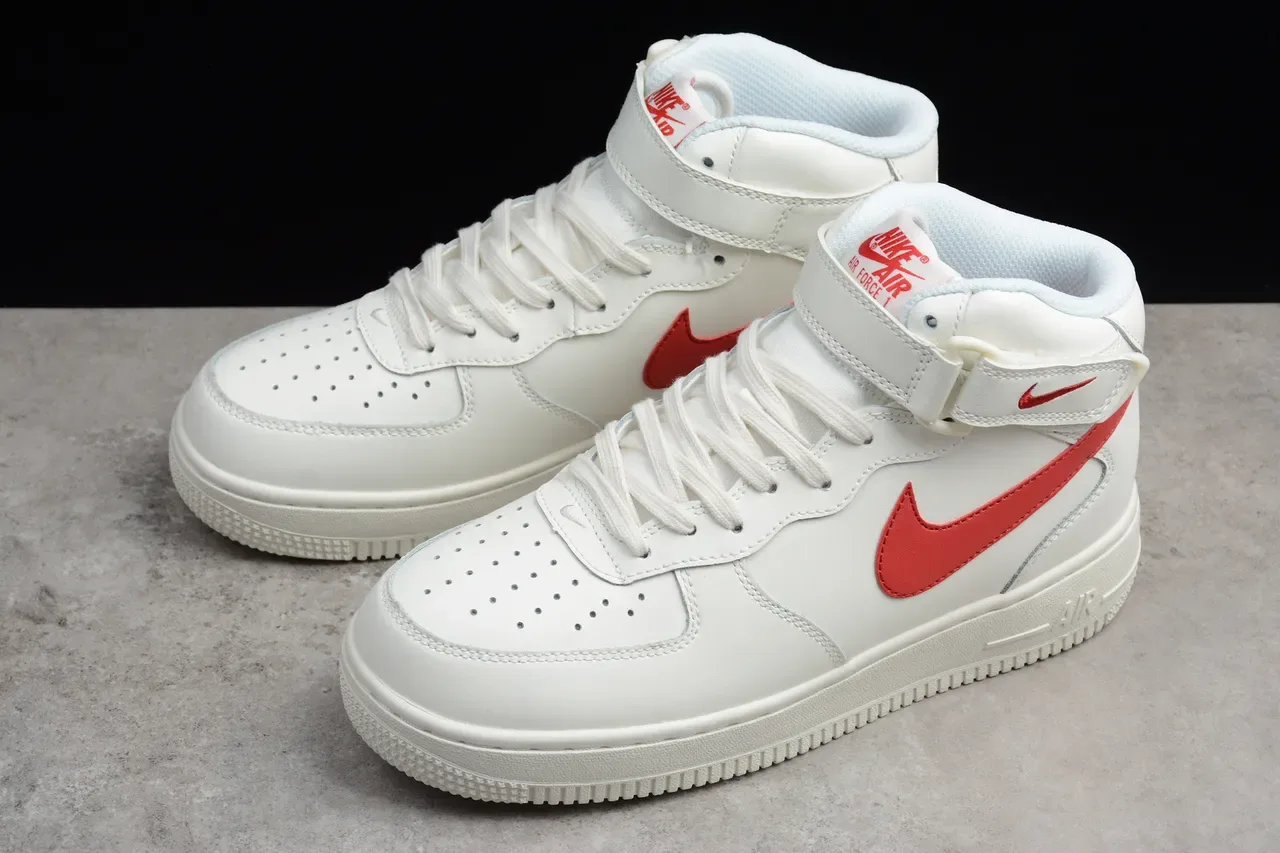 Nike Tênis Lifestyle Branco e Vermelho de Cano Alto com Tira no Tornozelo 12