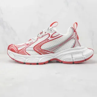 Nike সাদা লাল লেয়ার্ড সিন্থেটিক কেজ ওভারলে শ্বাসযোগ্য মেশ আপার চাঙ্কি স্নিকার