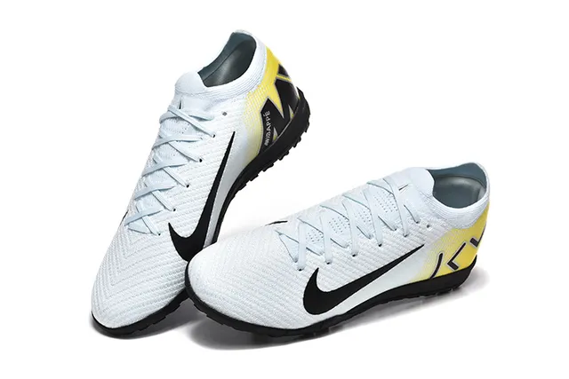 Nike White Yellow Knit Upper Low-Cut Collar Indoor Soccer Shoes 2