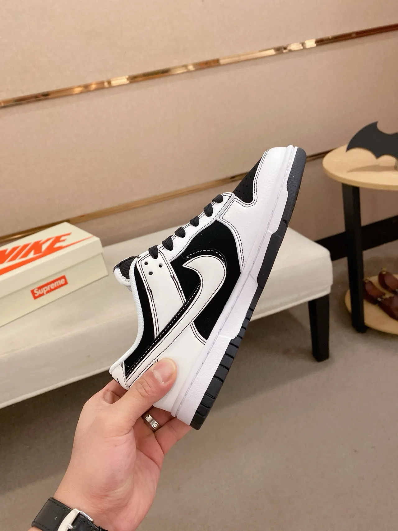 Nike x Supreme Dunk Low काला सफेद स्केटबोर्ड जूते 5