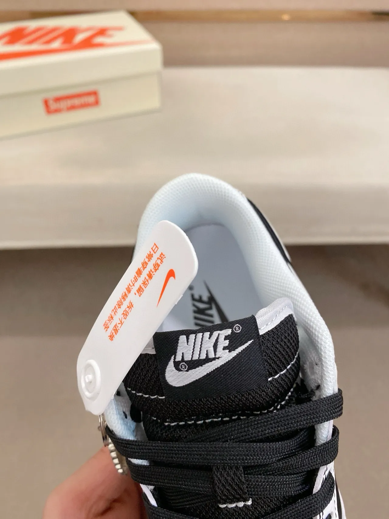 Nike x Supreme Dunk Low काला सफेद स्केटबोर्ड जूते 6