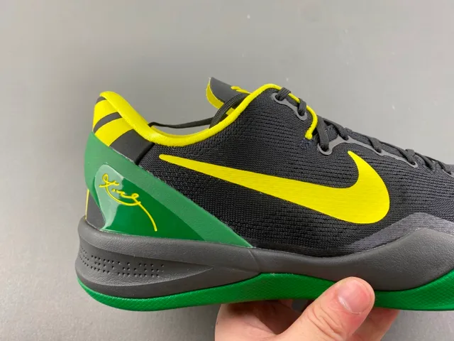 Nike Zoom Kobe VIII noir jaune vert chaussures de basket 3