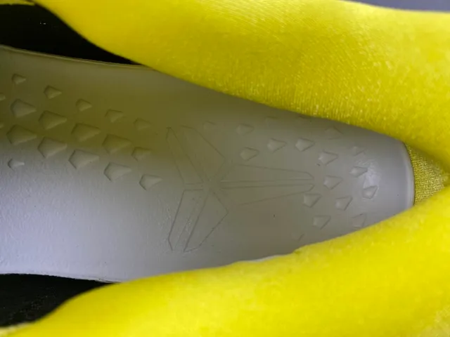 Nike Zoom Kobe VIII noir jaune vert chaussures de basket 7