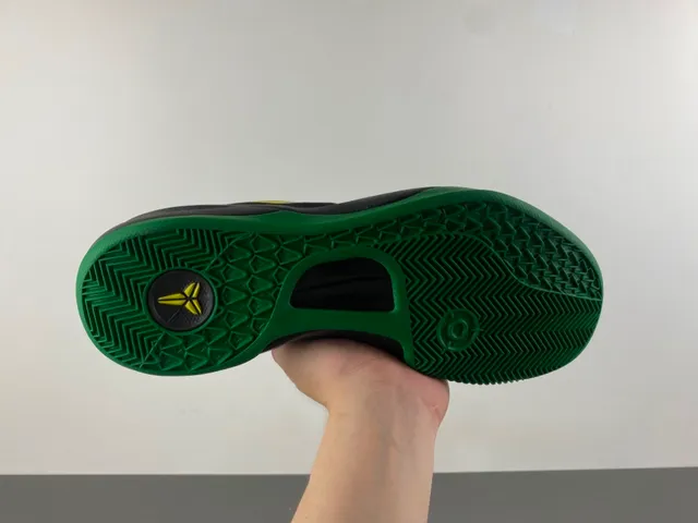 Nike Zoom Kobe VIII noir jaune vert chaussures de basket 9