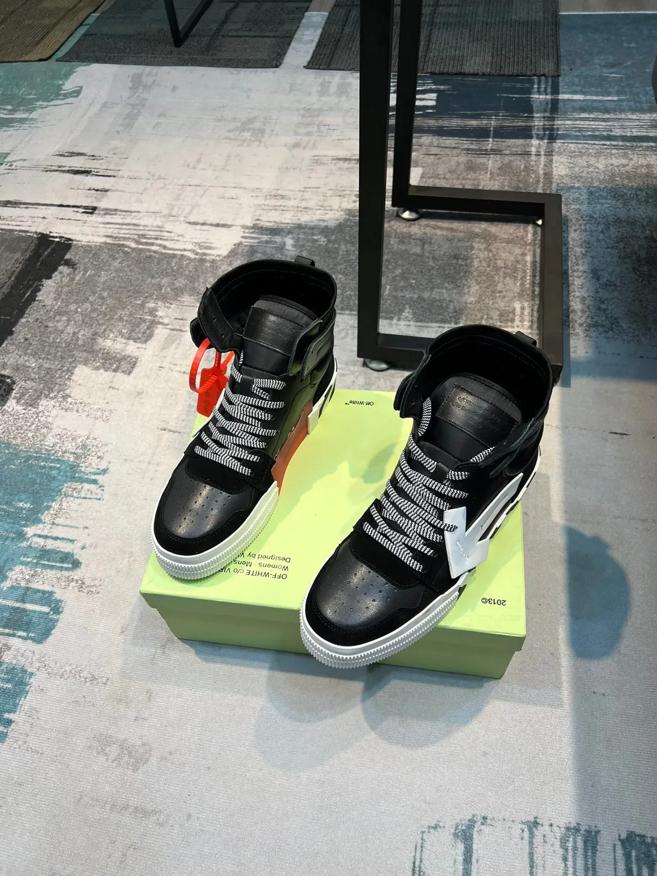 Off-White Baskets Lifestyle Hautes Noires et Blanches 5
