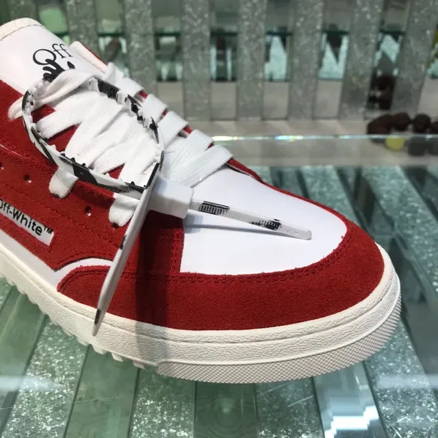 Off-White Zapatillas Lifestyle Rojas Low-Top de Ante y Cuero con Paneles 6